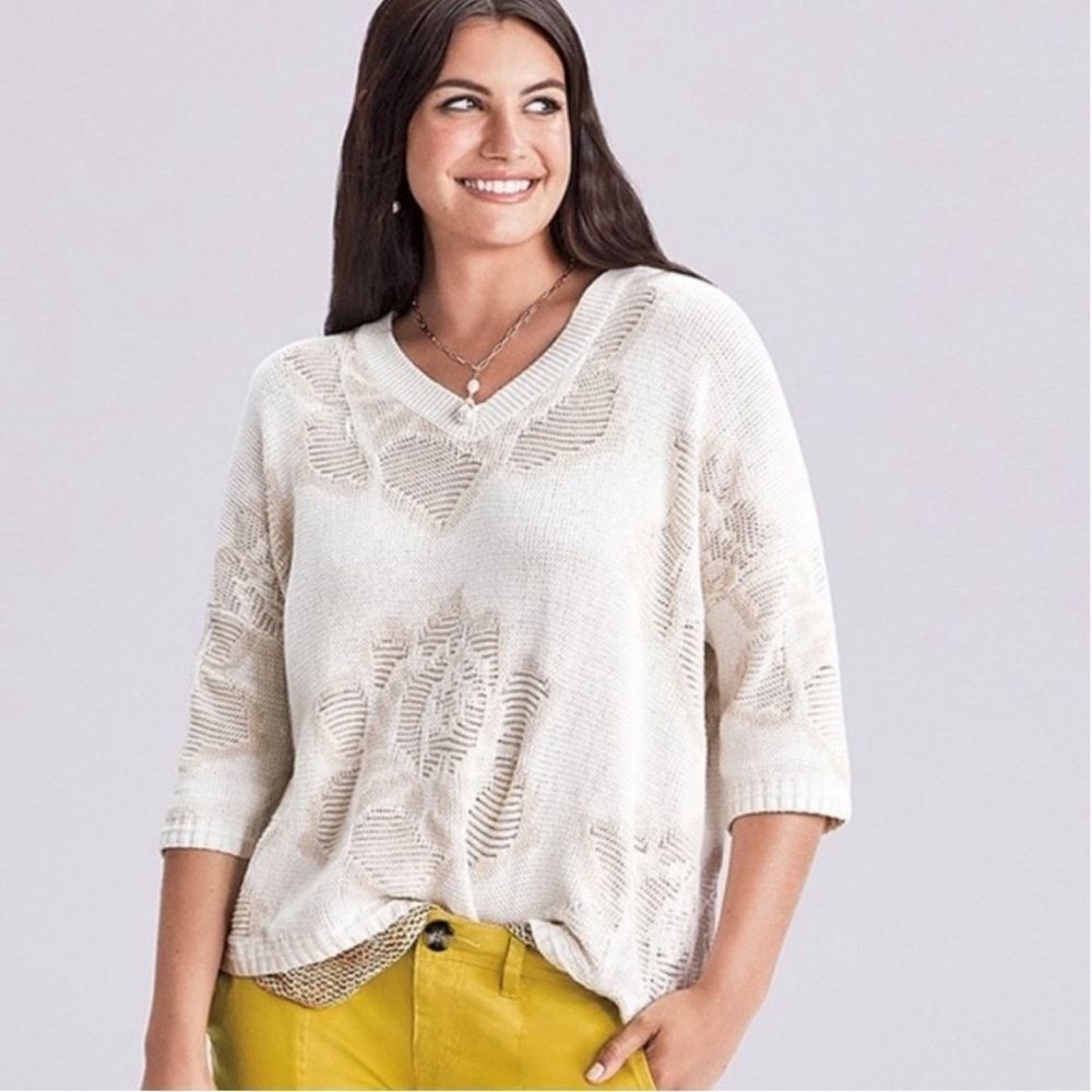 Cabi #5828 Lotus Pullover Sweater Oversized V-Neck Floral Size Medium